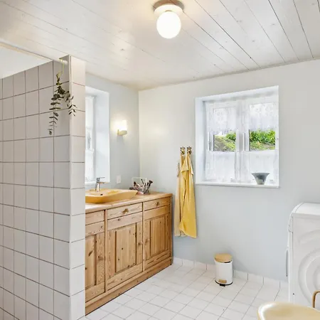 Strataekt Feriehusidyl Ved Vandet Tatil Evi